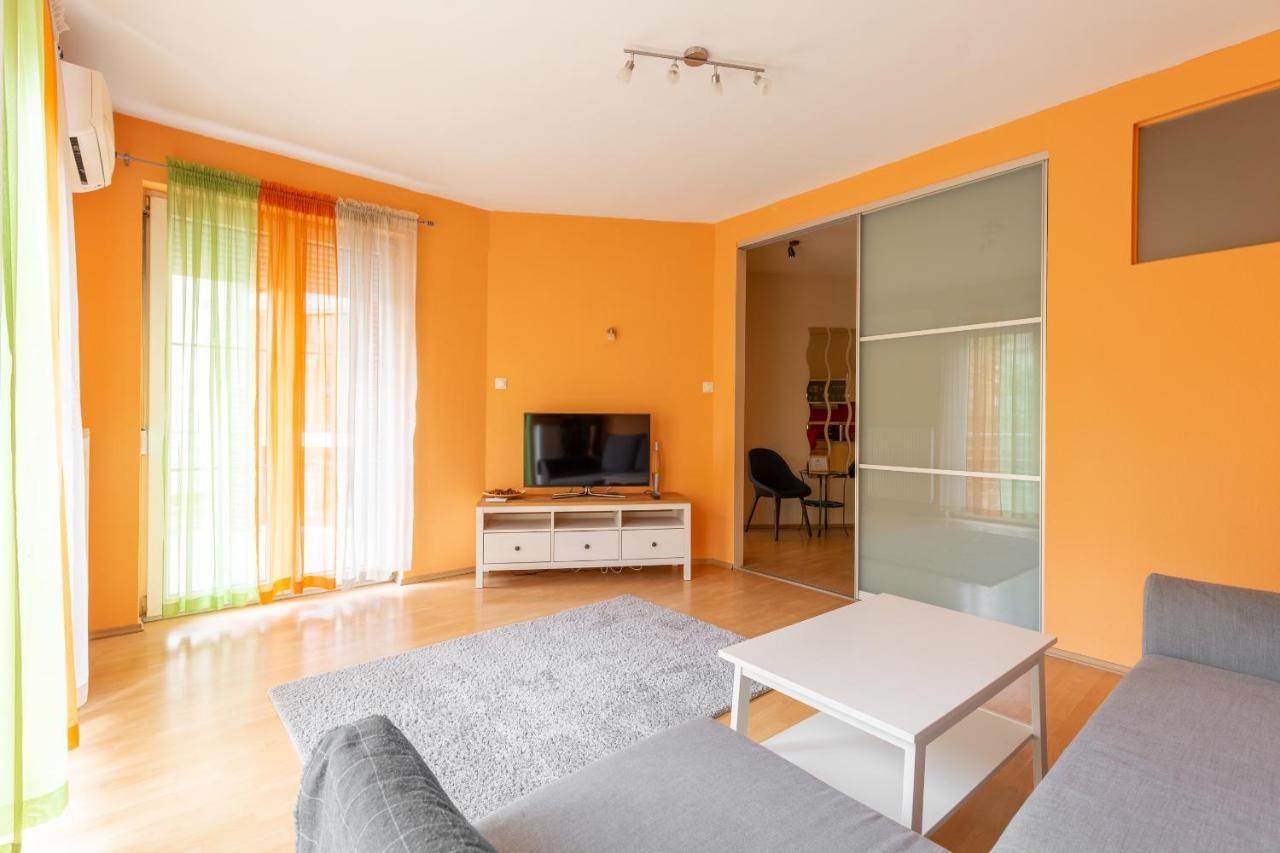M36 Mester Apartment Budapest Eksteriør billede