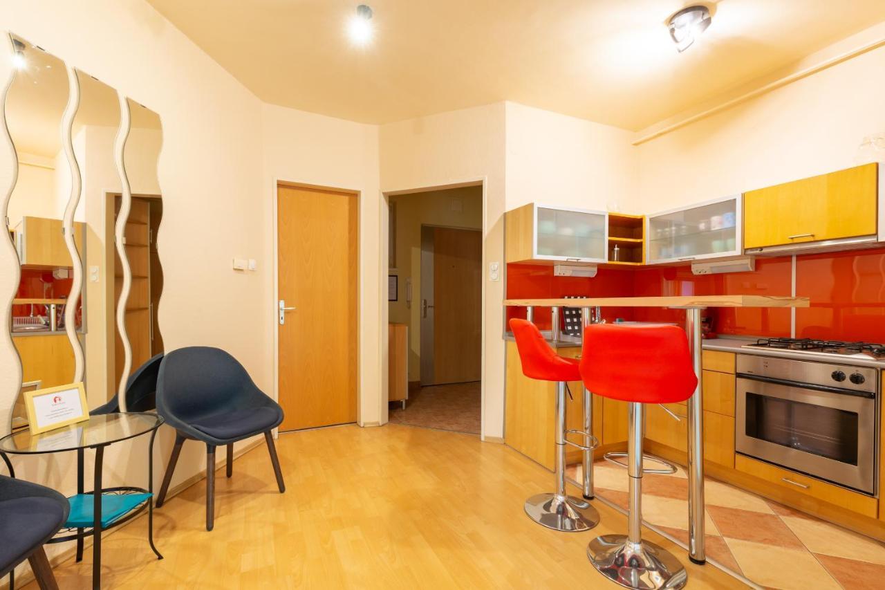 M36 Mester Apartment Budapest Eksteriør billede